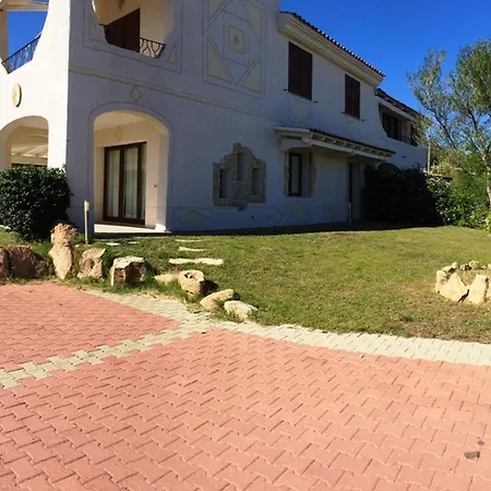Santeodoro Exclusive Villas *